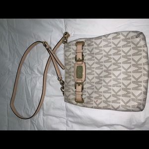 Michael Korda Crossbody